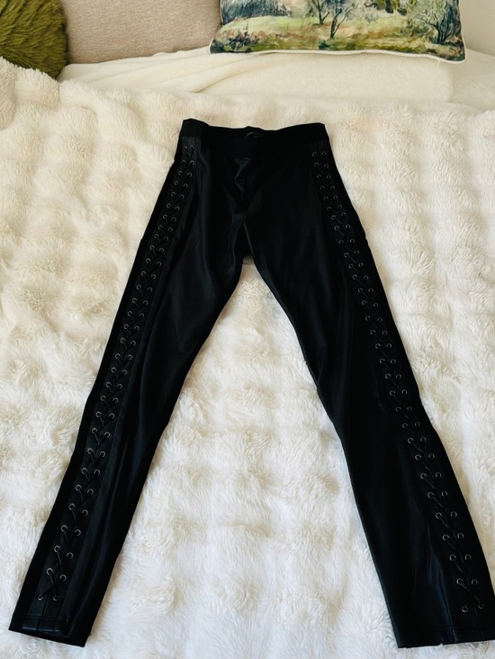 BCBGMaxAzria Pants - BCBGMAXAZRIA Black Side Lace Up Grommet Leggings M